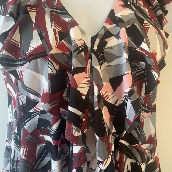 Ricki's NWOT Multicolor Abstract V-Neck Blouse - Picture 5 of 8